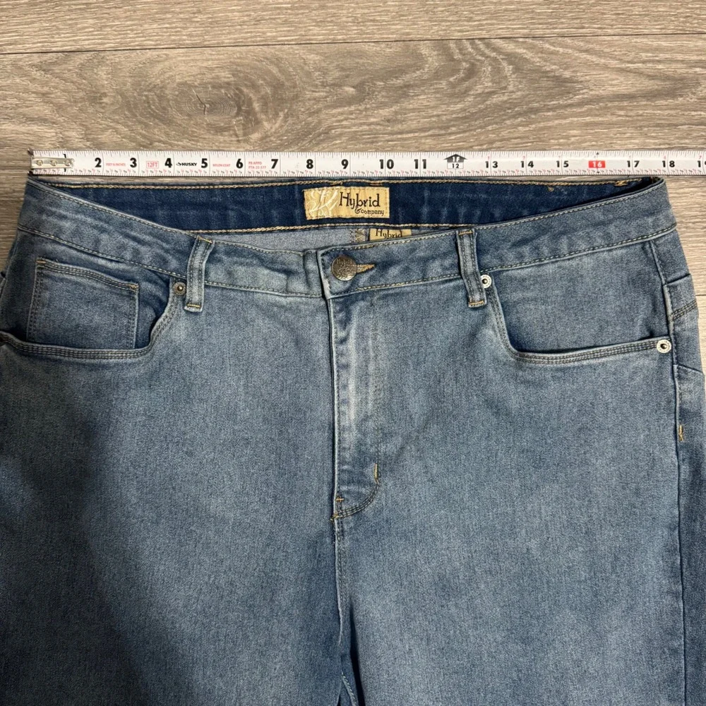 Hybrid & Company Womens Bermuda Sz 18‎ Blue Denim Shorts High Rise Stretch Curvy